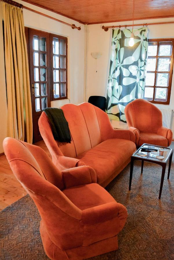 Grandpa'S Hidden Crib, 6 Bedroom, Pet Friendly Sinaia Bagian luar foto