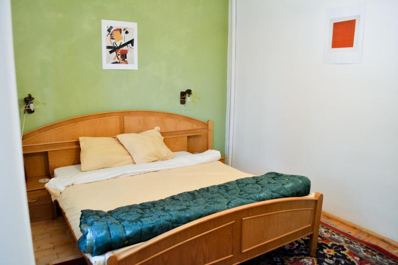Grandpa'S Hidden Crib, 6 Bedroom, Pet Friendly Sinaia Bagian luar foto