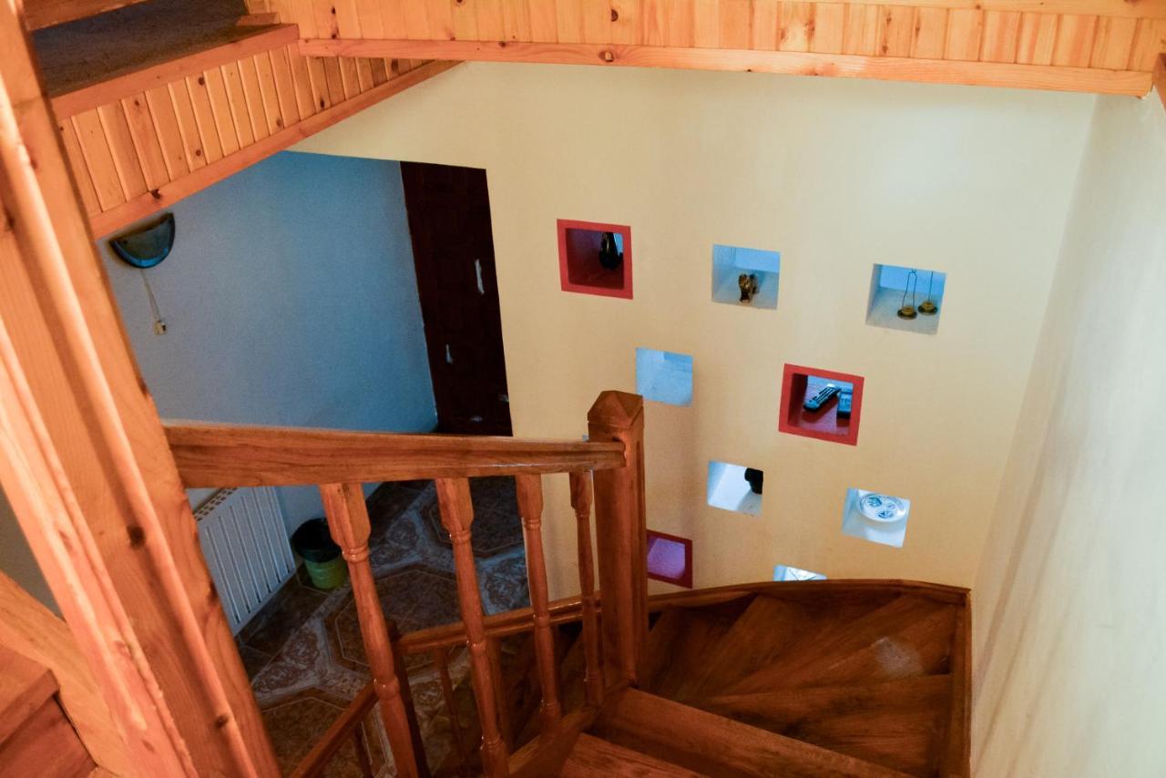 Grandpa'S Hidden Crib, 6 Bedroom, Pet Friendly Sinaia Bagian luar foto