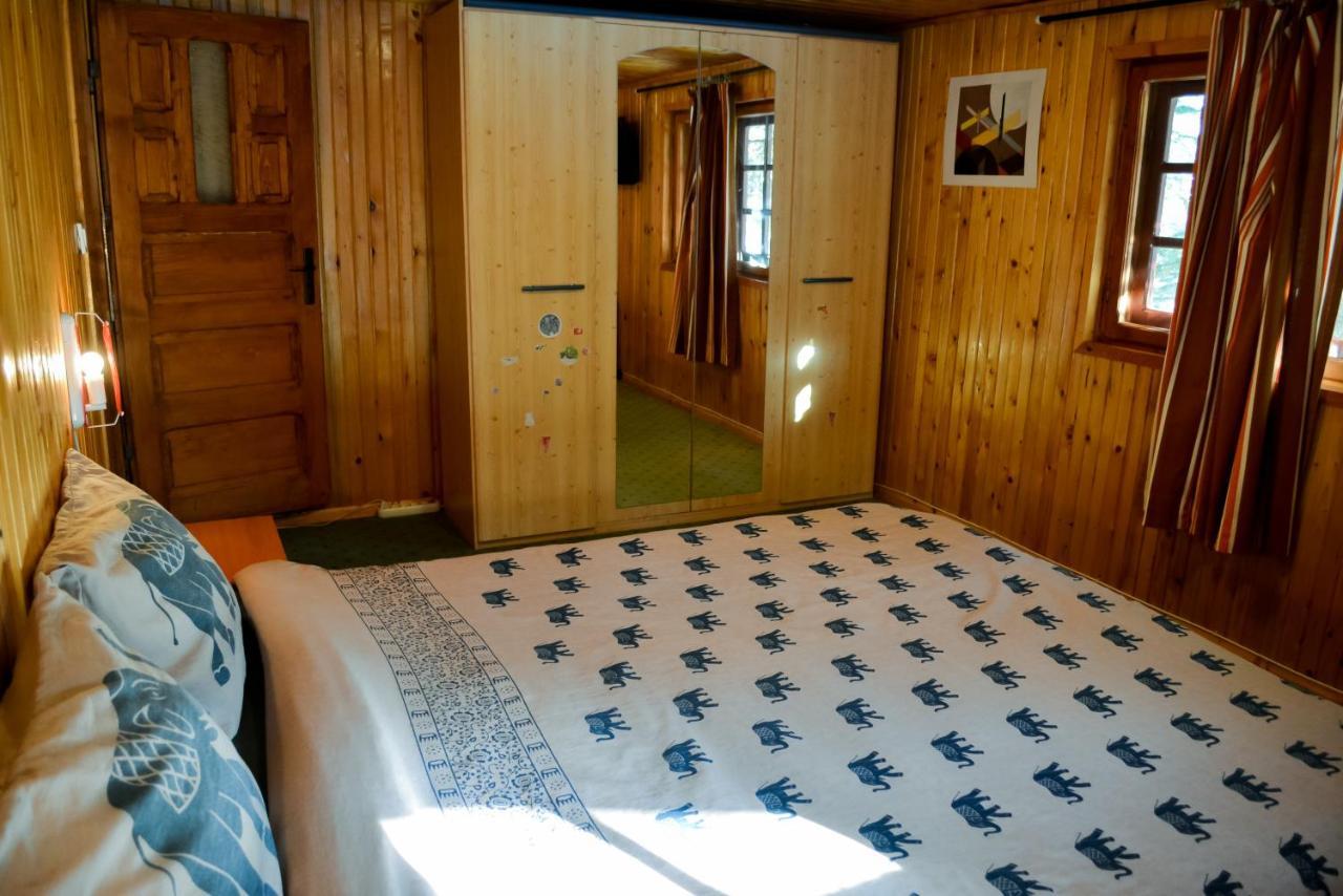 Grandpa'S Hidden Crib, 6 Bedroom, Pet Friendly Sinaia Bagian luar foto