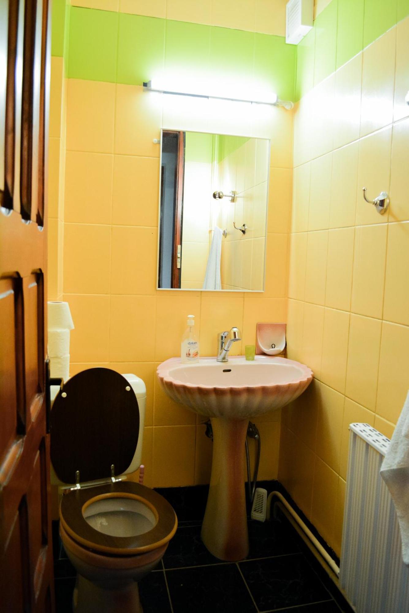 Grandpa'S Hidden Crib, 6 Bedroom, Pet Friendly Sinaia Bagian luar foto