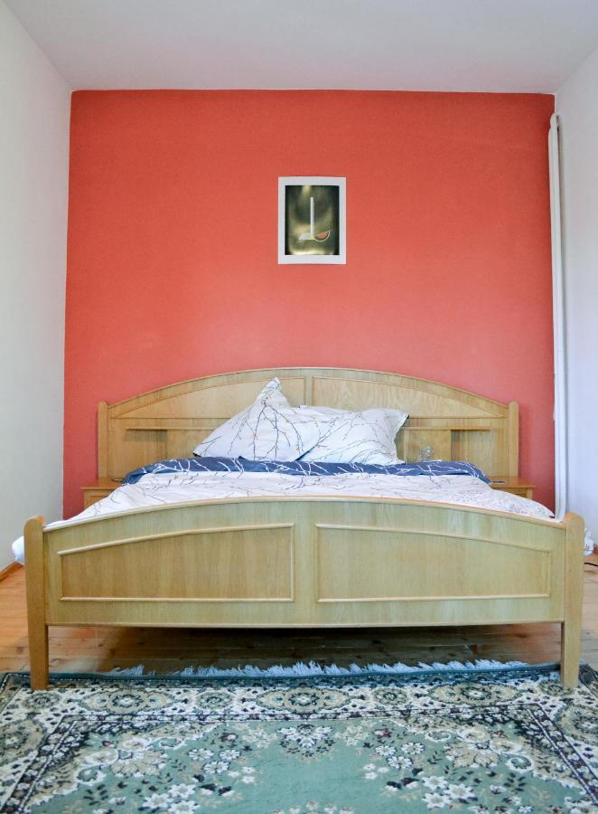 Grandpa'S Hidden Crib, 6 Bedroom, Pet Friendly Sinaia Bagian luar foto